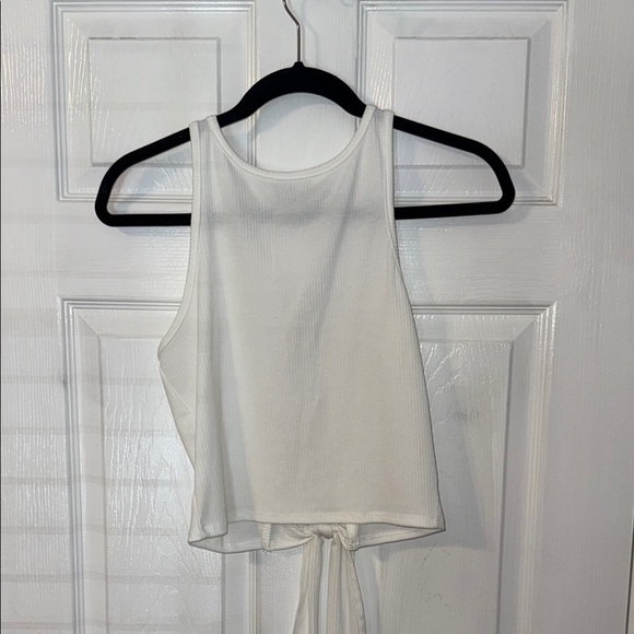 Francesca's Collections Tops - Francesca’s White Sleeveless Open Back Women's Top Size Small